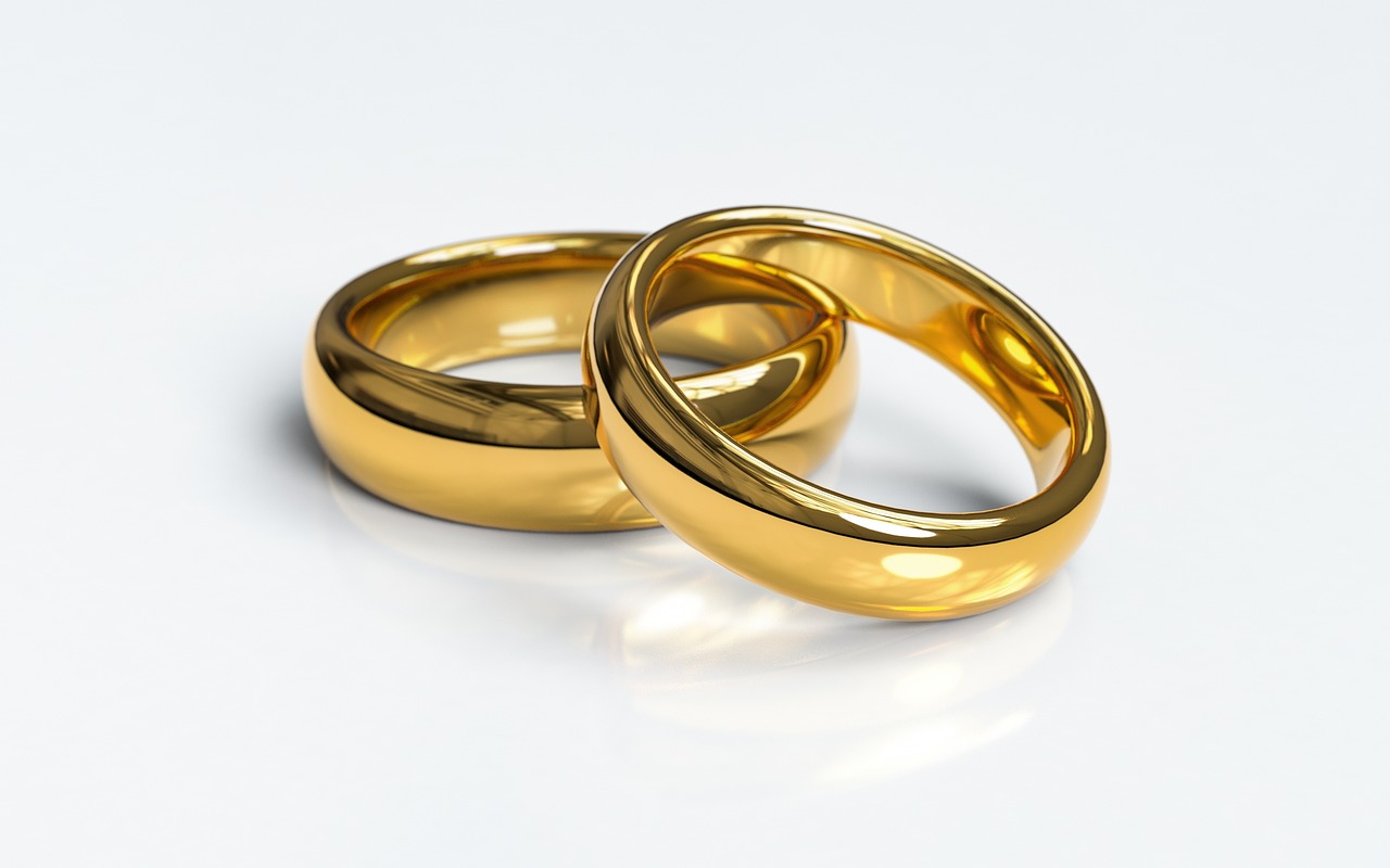 wedding-rings-g12a7a4d8a_1280